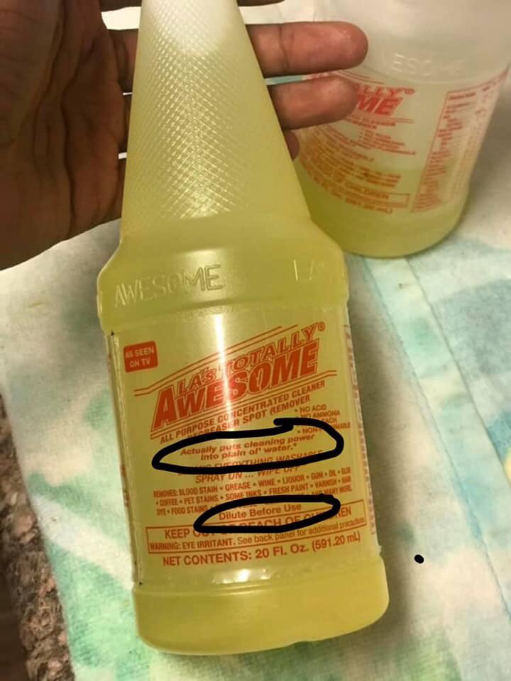 lavish_lashelle's tweet photo. Mannn we gotta start reading😭...I see why I almost be coughing up a lung when I spray this shit😂 https://t.co/Ka3DfzOKem