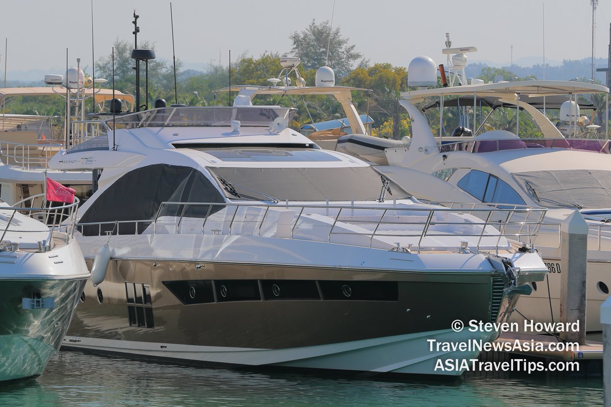 TravelNewsAsia's tweet photo. Very special #Azimut77S berthed at the #OceanMarinaYachtClub in Pattaya, #Thailand. https://t.co/39hI7ltUl5