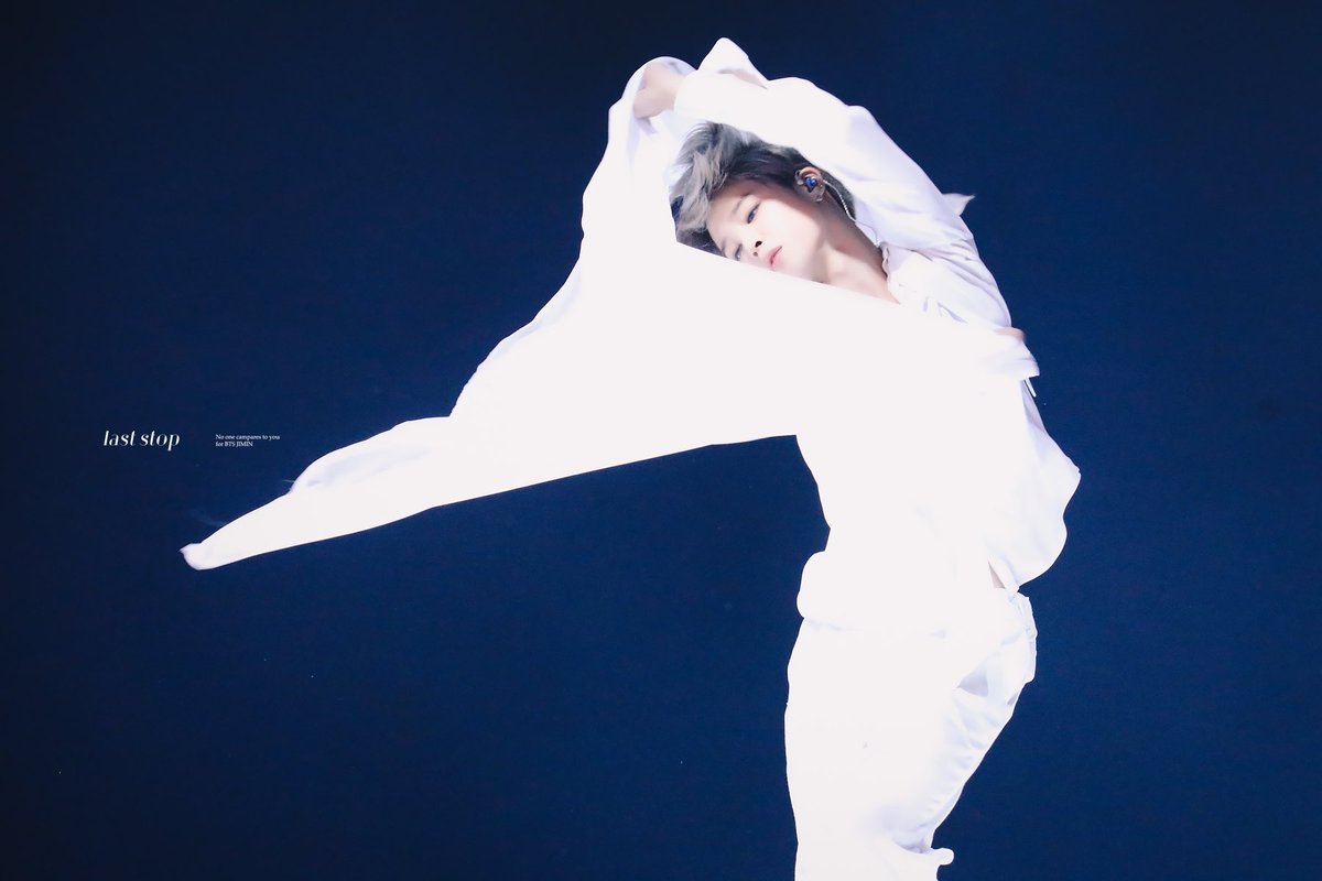 RisingJimin's tweet photo. I've come to realize why men love #JIMIN so much; he's like their bro! They see his masculinity, athleticism and sexiness as cool! He also gives them the freedom to express their emotional side that's often hidden for fear they might seem weak! 
#JIMIN freeing men to be real! https://t.co/EX6FoHwul6