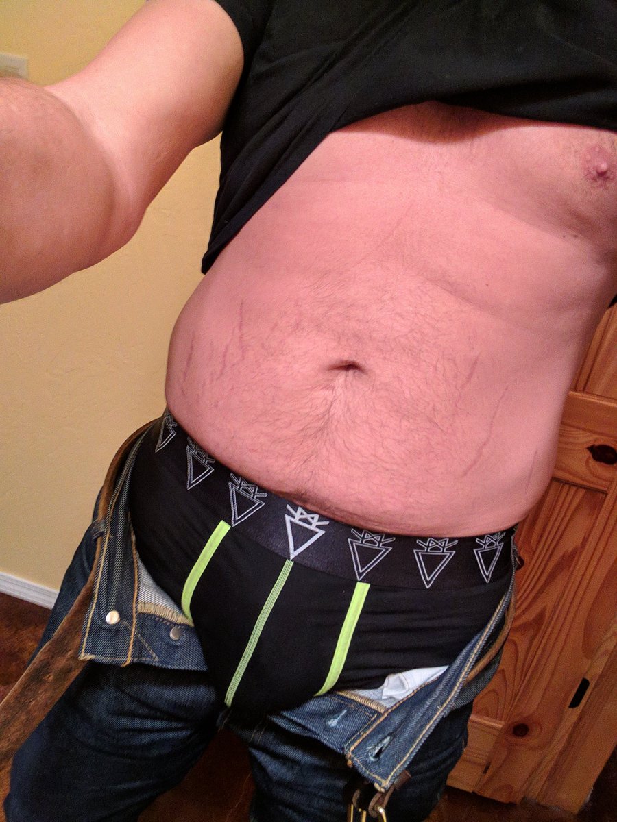 GayJason7's tweet image. #buttonfly