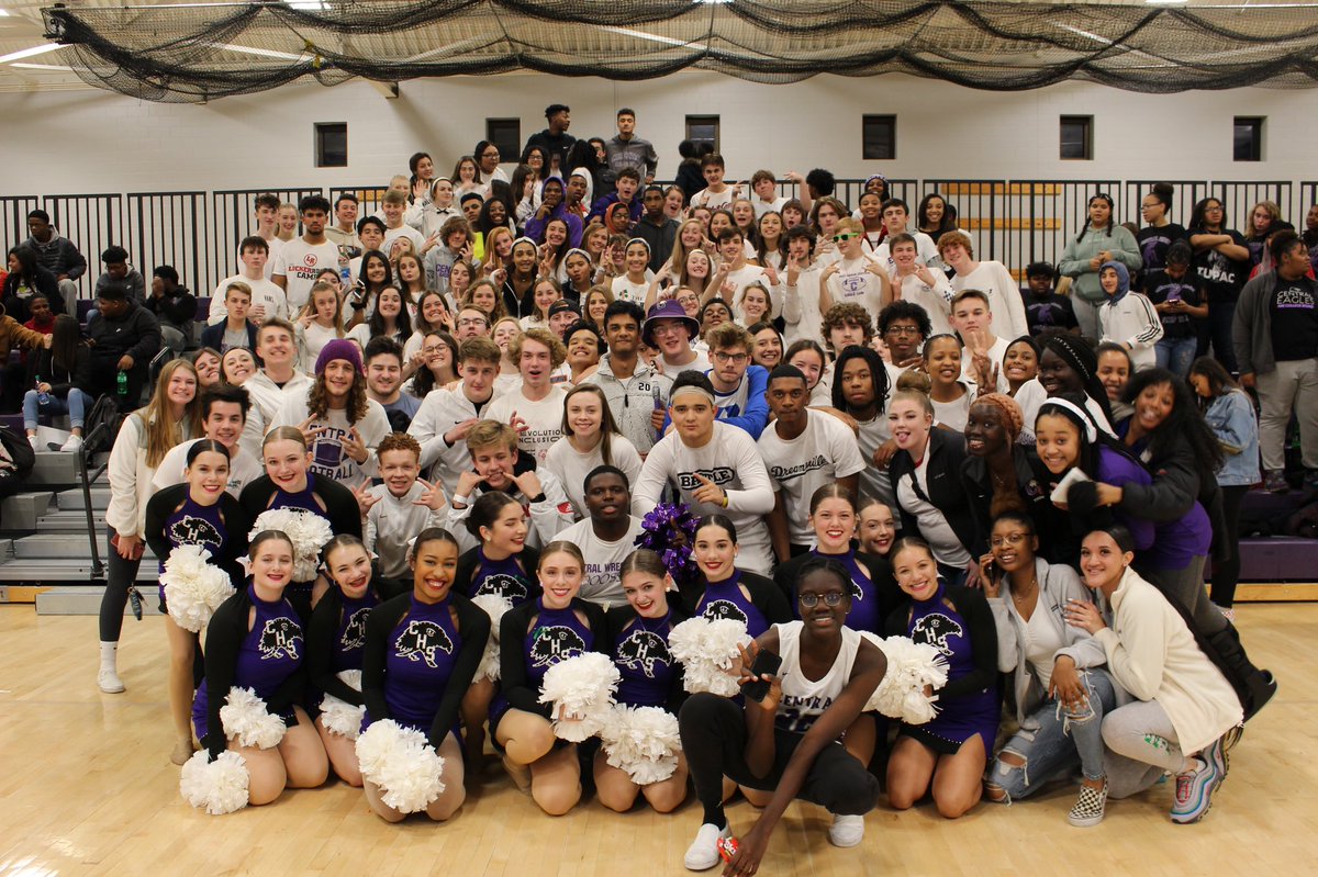 CentralNest's tweet image. Would you expect anything less? #champhigh 🦅