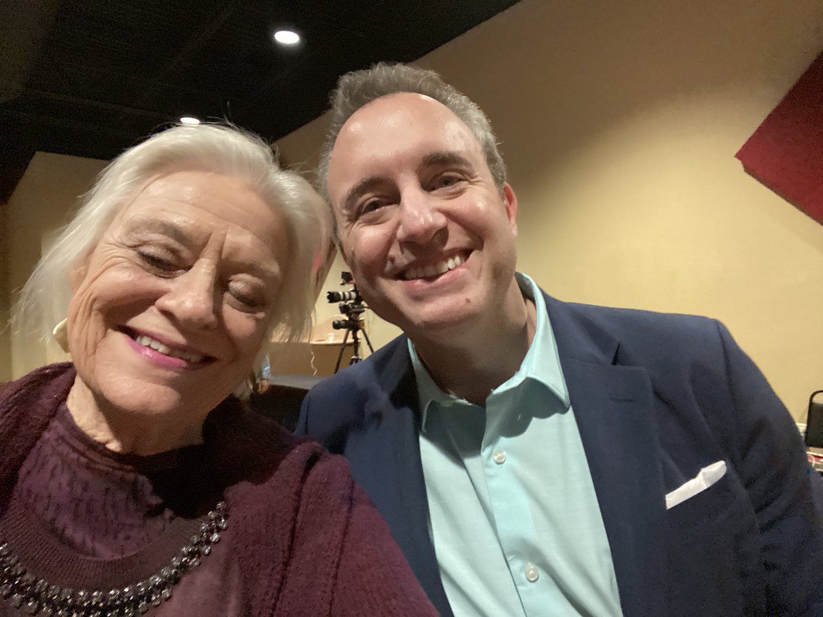 JeanetteJoy's tweet photo. Great to see my friends at #ServeX @noahstjohn and his wife Babette. https://t.co/mIOJ6GRy3V