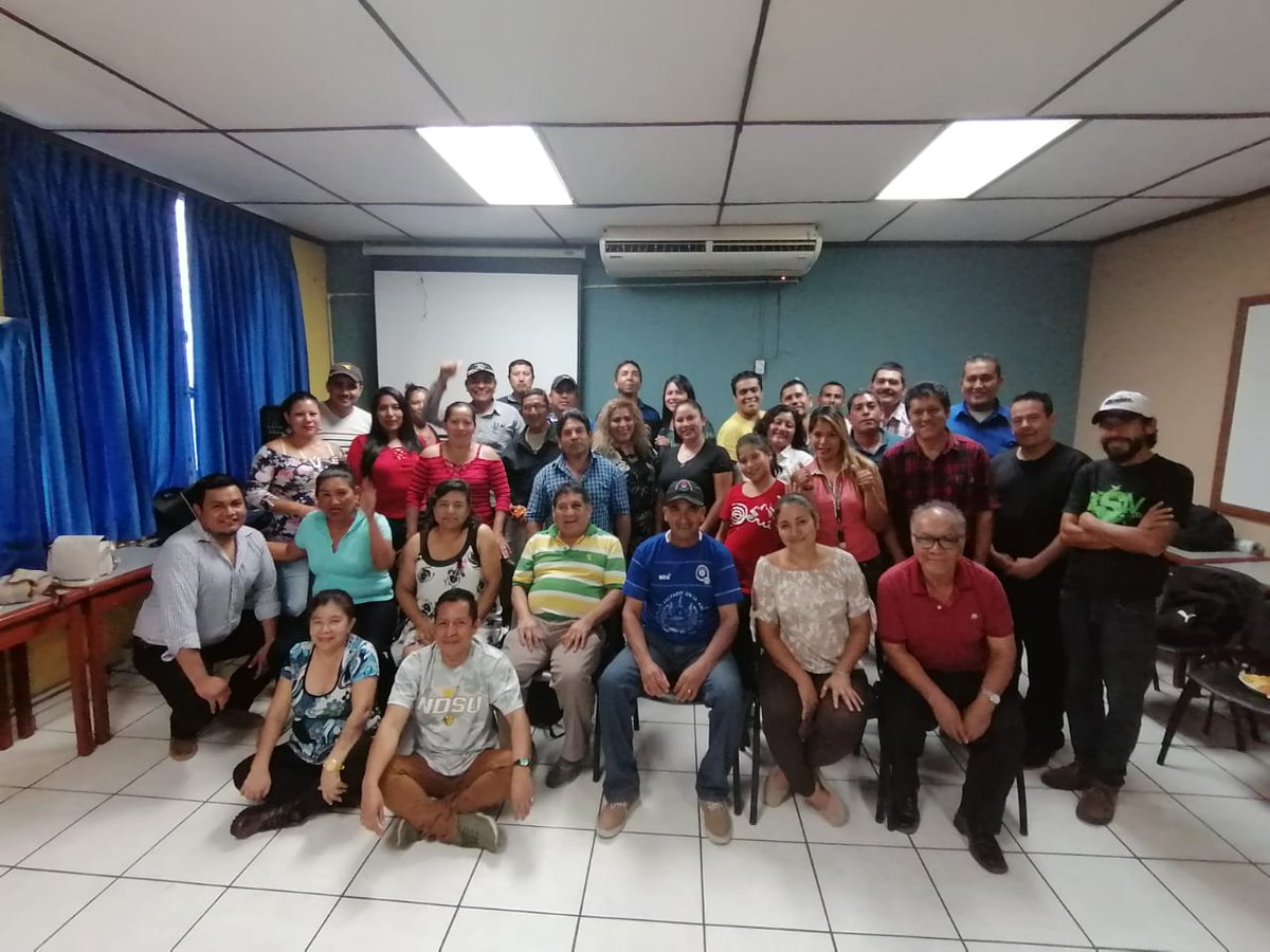 SitrasoyaO's tweet photo. SITRASOYA en reunión como miembro de la Mesa Permanente Por La Justicia Laboral, donde se reúnen diferentes organizaciones Sindicales Municipales; donde se lleva la defensa de cada trabajador y trabajadora..
        "UNIDAD, SOLIDARIA Y LUCHA" https://t.co/ho0pDZBUFC