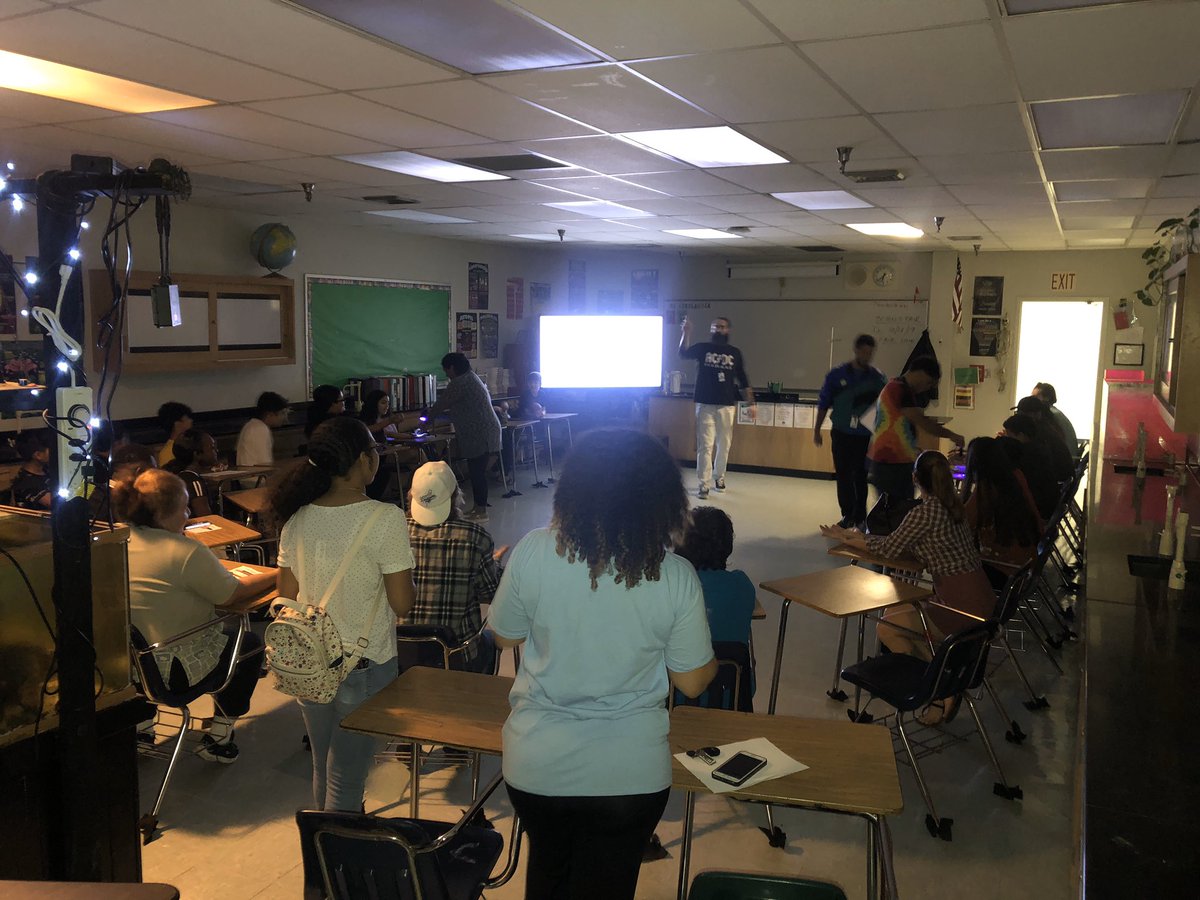 Dr. W. B. Collado, principal tweet media