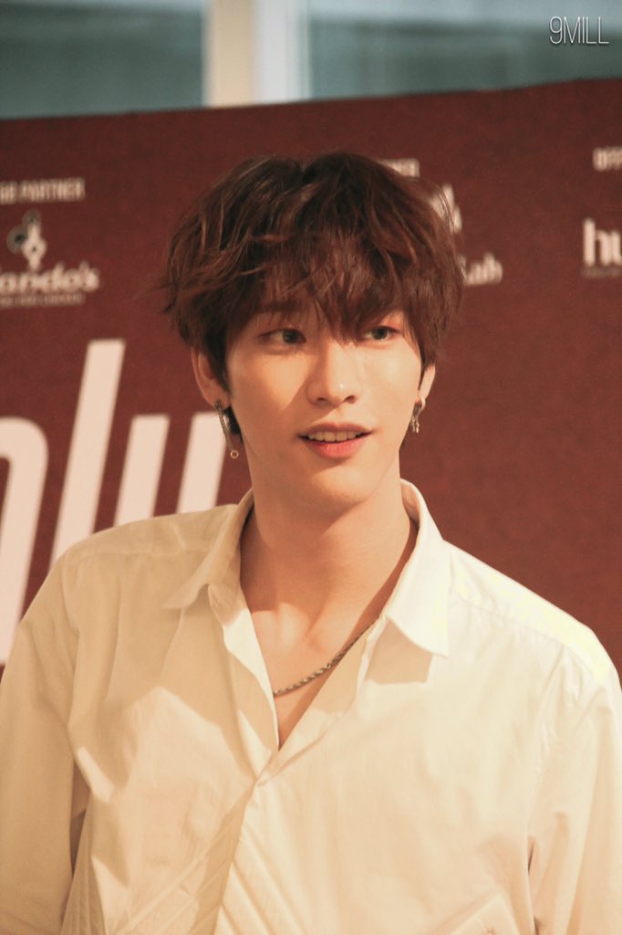 ProdByJongseob's tweet photo. ์์ผ ์ถํํด ๋์ธ ์ค๋น ๐
231119 OnlyOneOf (์จ๋ฆฌ์์ค๋ธ) in Sunway Velocity
#9MILL #9MILLiFromU
#OnlyOneOf #NINE #OnlyOneOfinMY #์จ๋ฆฌ์์ค๋ธ #๋์ธย ย ย @OnlyOneOfmember https://t.co/jsjhtkCTh8