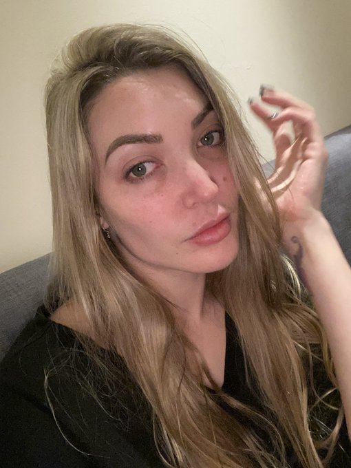 No make up, no filter - fuck it selfie.. https://t.co/CHpTDvUs62<a href="/tag/leicester"class="tags"><span>#leicester</span></a>