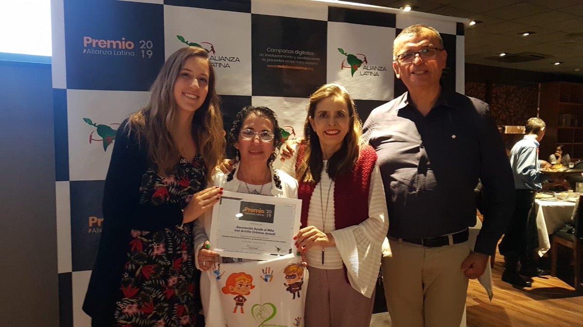 ANACROJ's tweet photo. Estamos felices el Premio Alianza Latina se va a nuestro querido Chile 🇨🇱 #ForoAL #AIJChile https://t.co/yUrYU6iF7M