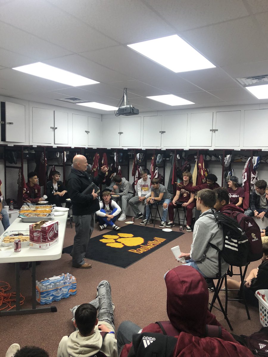 PC__BASKETBALL's tweet photo. Thank you to Grace Baptist Church in Dublin for feeding and bringing a message to our guys tonight!! #OnePC #CougarNation https://t.co/OqUFMuNbxU