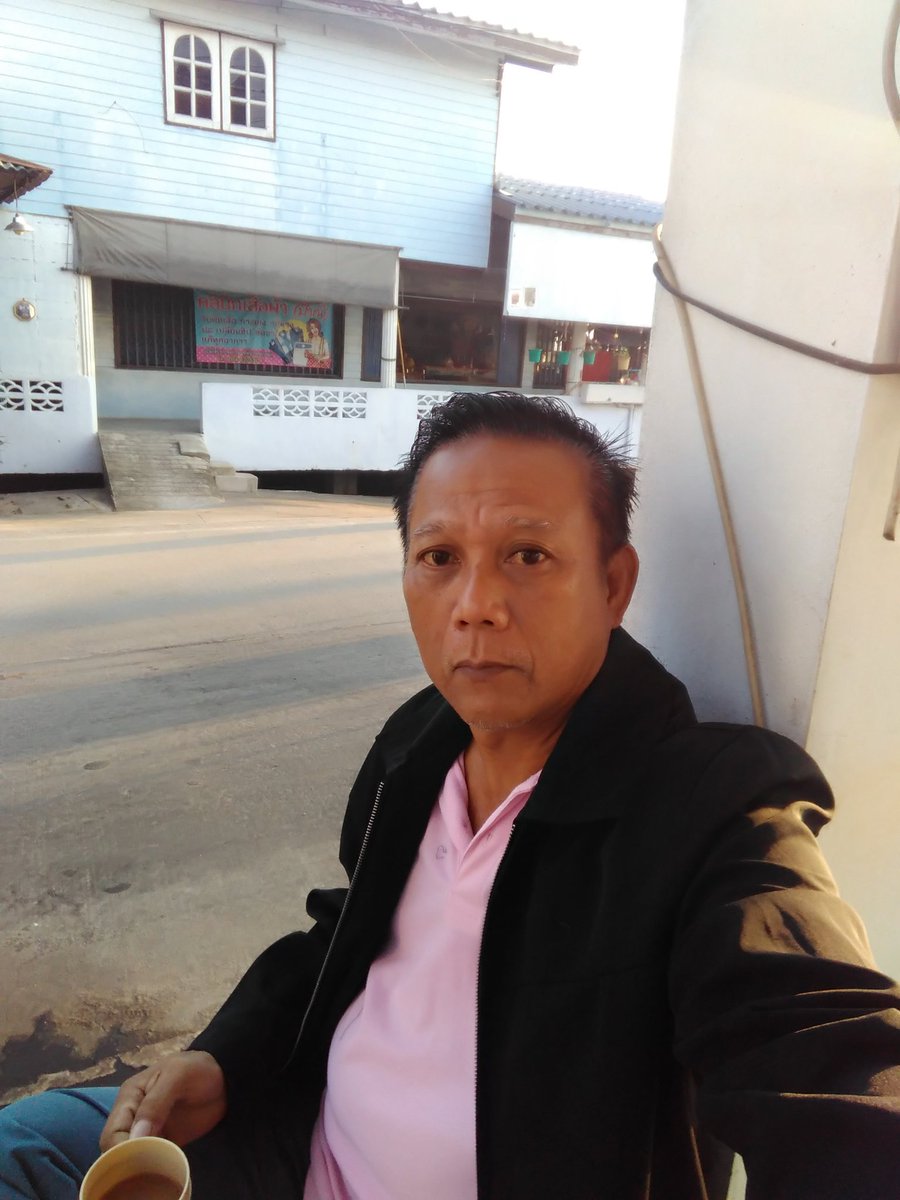 payapon89's tweet photo. เช้าๆต้องกาแฟก่อนไปทำงานวันนี้อยู่โรงงานกระทิงแดงครับ https://t.co/2b8jiBZNiF