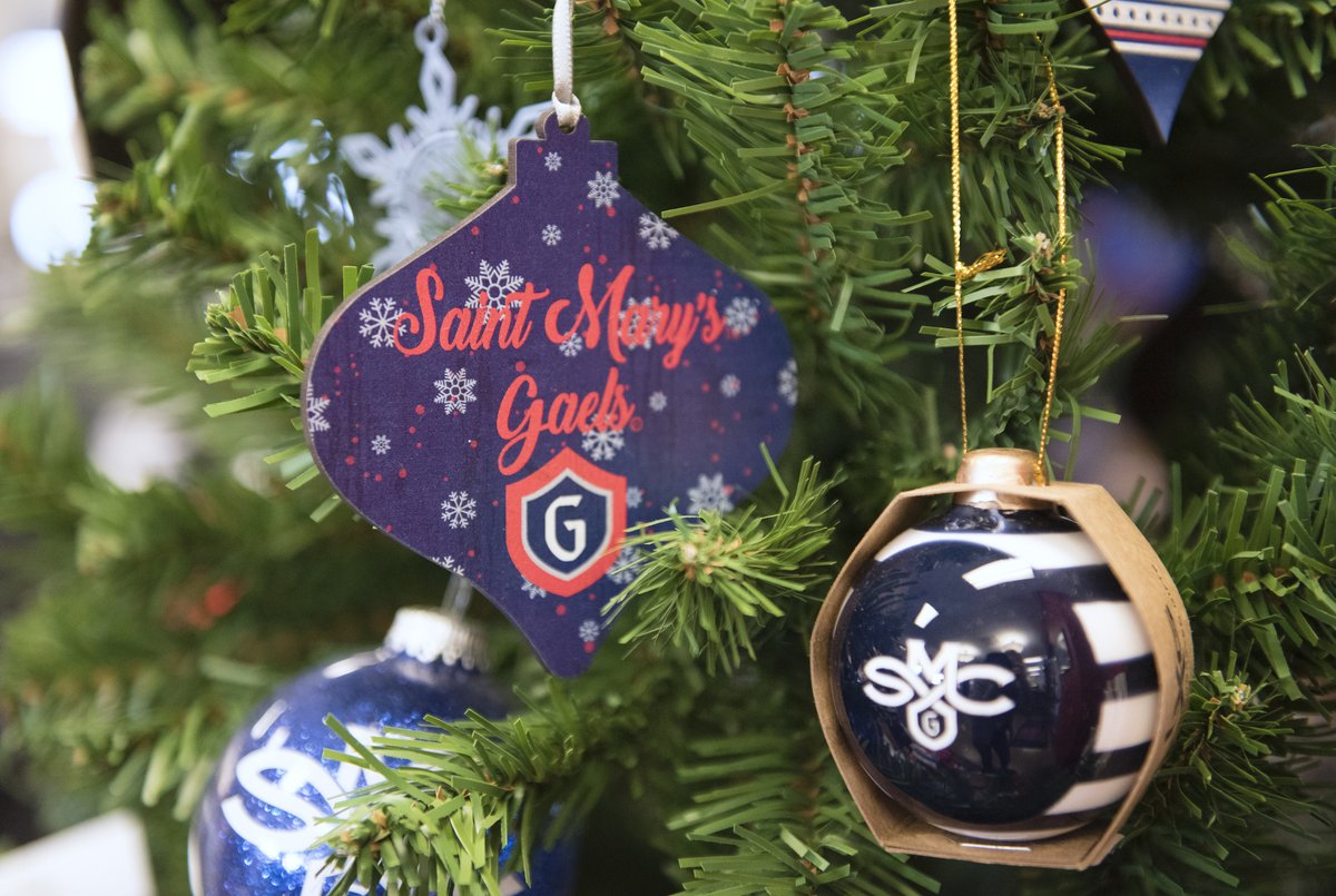 stmarysca's tweet photo. You did it Gaels! Finals are over! Happy Holidays and we’ll see you in 2020. #omgsmc #gogaels https://t.co/PTYgnhubow