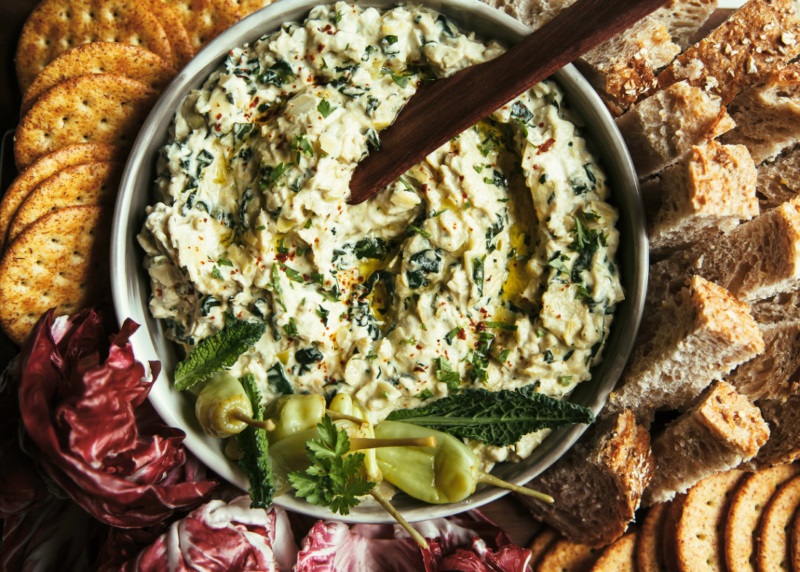 powbab's tweet photo. RT @thevegetariandi: SPICY PEPPERONCINI, ARTICHOKE &amp; KALE DIP
#Healthyfoods #Recipes #Healthyrecipes #Recipestocook
Learn the recipe here: https://t.co/1vooEitb0Q https://t.co/WkmSSOsOWE