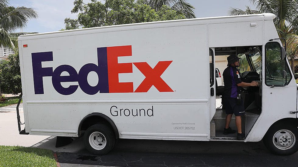 chrxstianh__'s tweet photo. The adult versions of the ice cream truck: https://t.co/oesIFZH2Aw