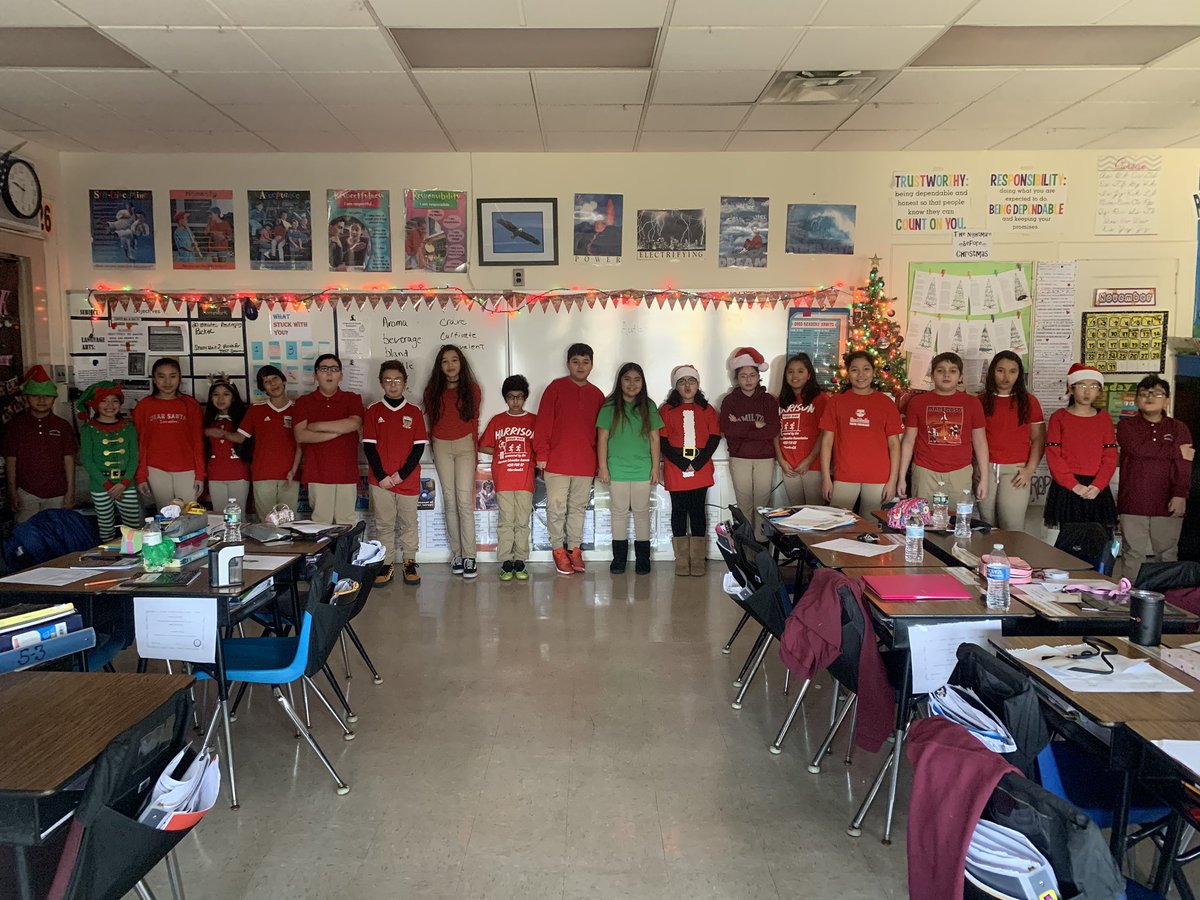 classroom226's tweet photo. Showing our Holiday Spirit! #FutureReadyNJ @HAMintermediate https://t.co/l9nGJXrkK4