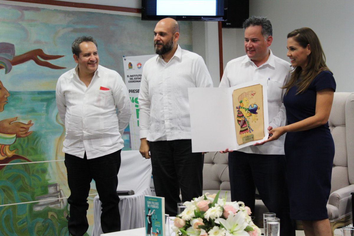 Con gran éxito llevamos a cabo la presentación del libro "Sin filias ni fobias. Memorias de un fiscal incómodo" por su autor, Dr. Santiago Nieto Castillo, Titular de la Unidad de Inteligencia Financiera de la Secretaría de Hacienda y Crédito Público del Gobierno de la República