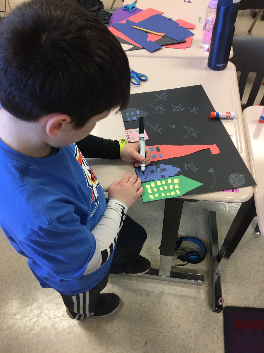 Miss_Ballard's tweet photo. Students made “array cities” to show off their multiplication skills! @SeldensLanding https://t.co/XU6HzdHrZY