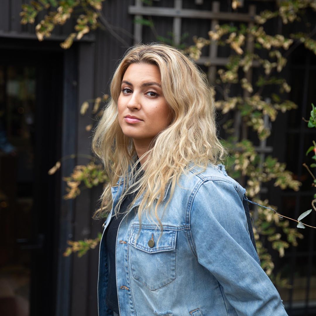 tori kelly tweet media