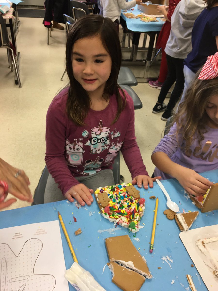 We had a blast at our class party today! Special thanks to our fabulous room moms for planning such a great winter party 🎉 ❤️