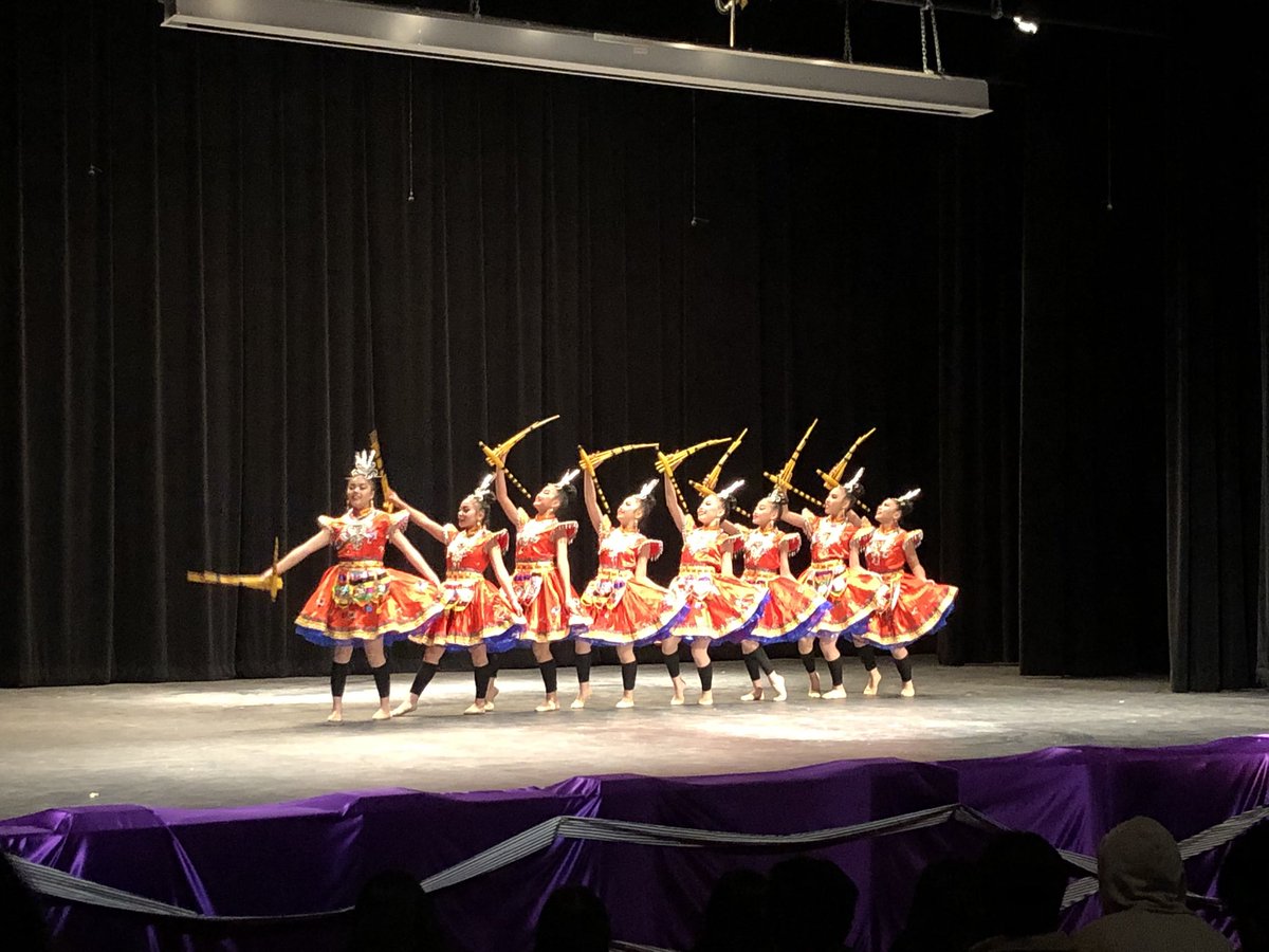🔥 Humboldt High School’s #Hmong New Year! #sunrisers