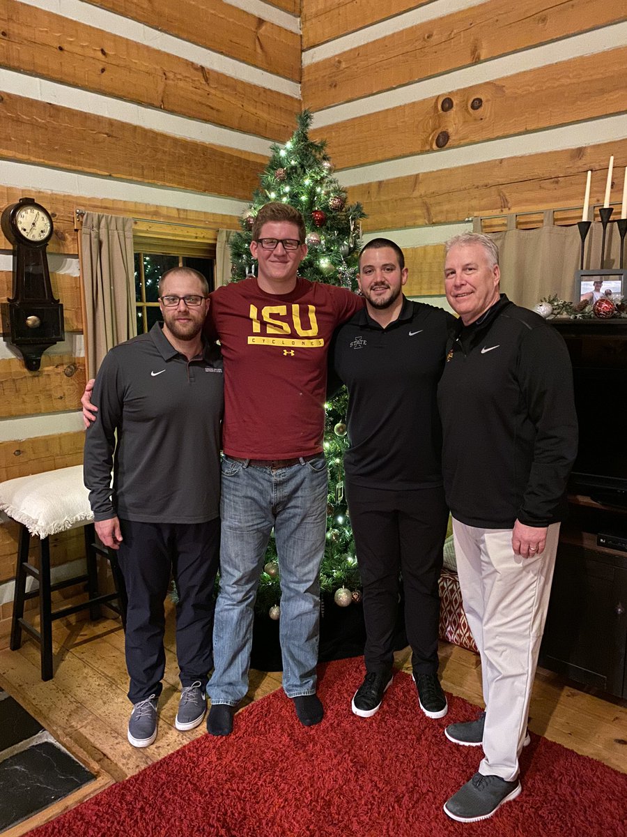 Sam_Rengert's tweet photo. Thanks for a great visit!! @Coach__Myers @Coach_Heacock @CoachTomManning Counting down the days till it’s official! 🌪🌪 https://t.co/pWuBCti3JA