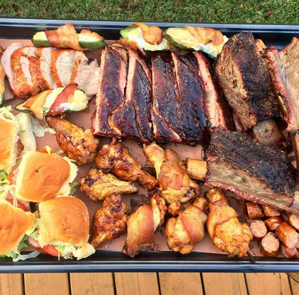 KosmosQ's tweet photo. Check out this spread! #repost @brMullenix Finished Platter! #BBQ #KosmoQ #Smoker #PitBarrel https://t.co/pf07Tt5kMz