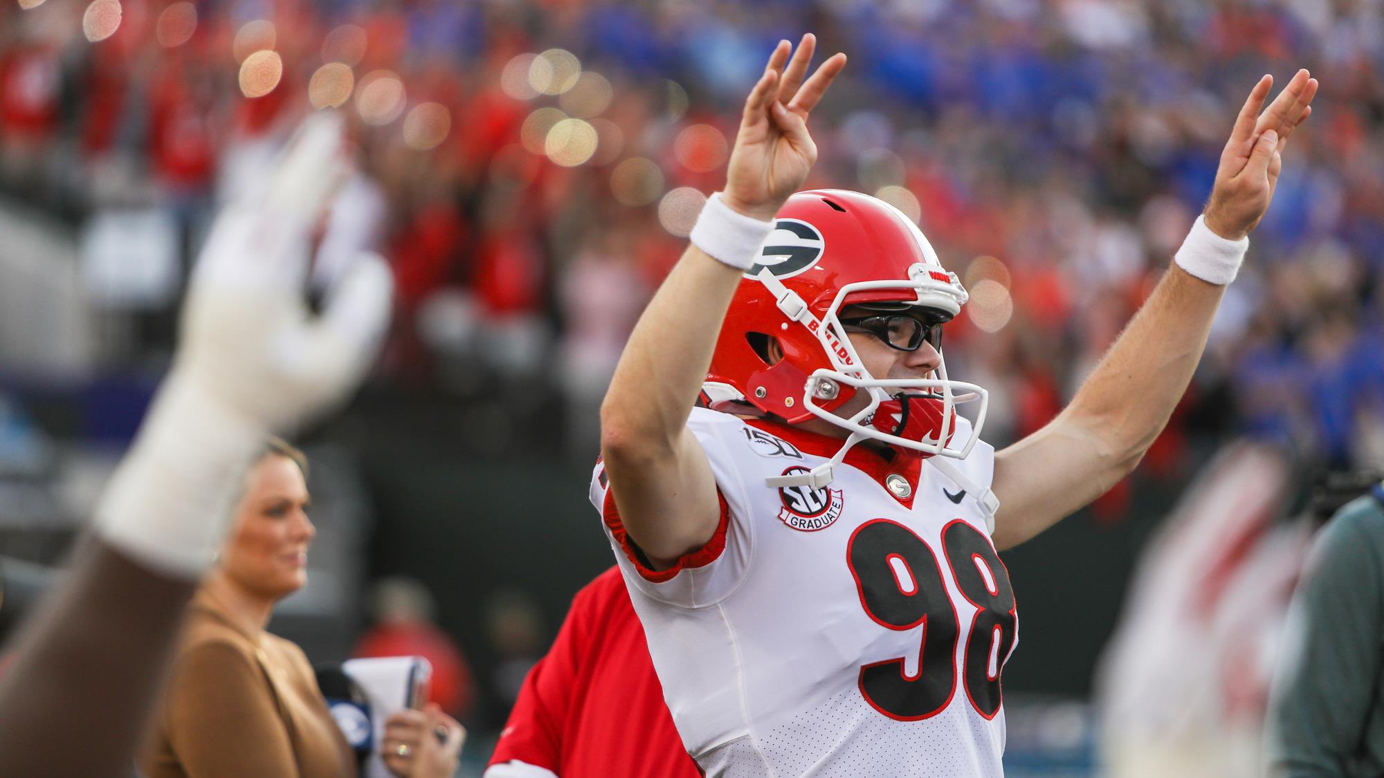 Rodrigo Blankenship wins the Lou Groza Award!