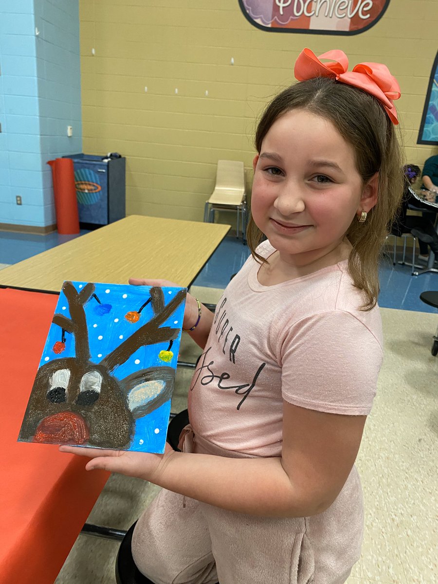 MrsG972747's tweet photo. So much fun during Painting with the Parents at school tonight! So glad some of my students were able to come!๐จ๐๐ฉ๐ปโ๐จ๐
๐ป! #MarcellaAddsValue @edwards_demedia #WeAreAldine https://t.co/hvN7uCeYJc