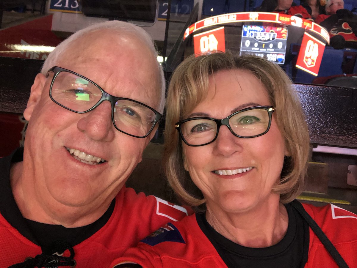 GailMSmith1's tweet photo. ⁦@FlamesCofRed⁩ #CofRed!  Go Flames! https://t.co/XrETjjTgoJ