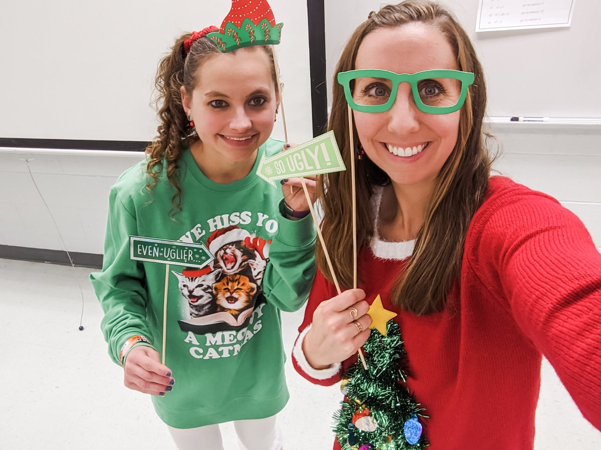 broweruns's tweet photo. And that's a wrap! Ugly sweater banquet to cap off a great cross country season!  Go Tabb! 🧡🐯🖤 #weRtabb @TabbSports @TabbHighSchoolT https://t.co/LzI4bH8rgX