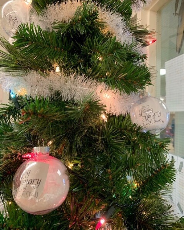 We would like to thank Bible Hill Junior High School for taking part in our Angels Remembered campaign within their school. .
At a table in their cafeteria, there are a number of ornaments that students and staff can choose from to place on their tree to… ift.tt/38yS0hQ