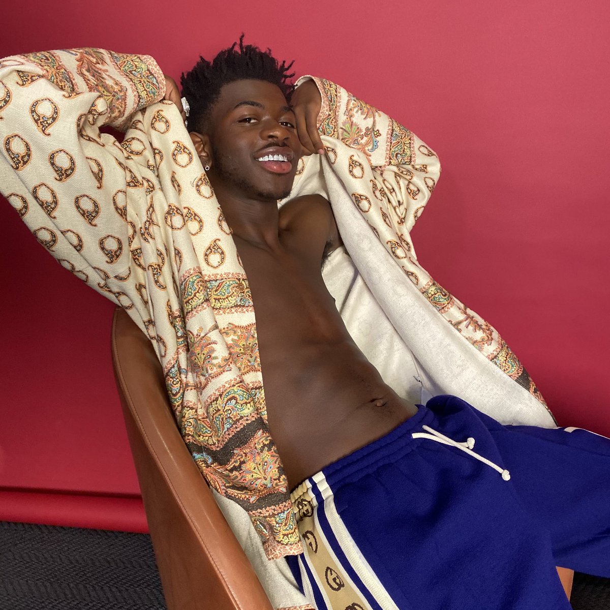 LilNasX's tweet image. call me what u want but u can’t call me  what u don’t want because u decide on what u want to call me when u call me what u want 😏