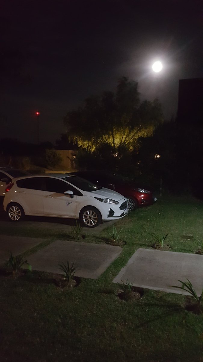 SashaDixit's tweet photo. Último noche juntos, bajo una Luna llena radiante la última mirada
Este año nacimos juntos, crecimos, conquistamos nuevos caminos y desafiamos nuevos rumbos,gracias x tanto
Ahora hay q separarse, estamos listos para conquistar nuevos mundos y ser felices Adioos❤😢😘😍🚘
#MiTutu https://t.co/RphriaZkzO