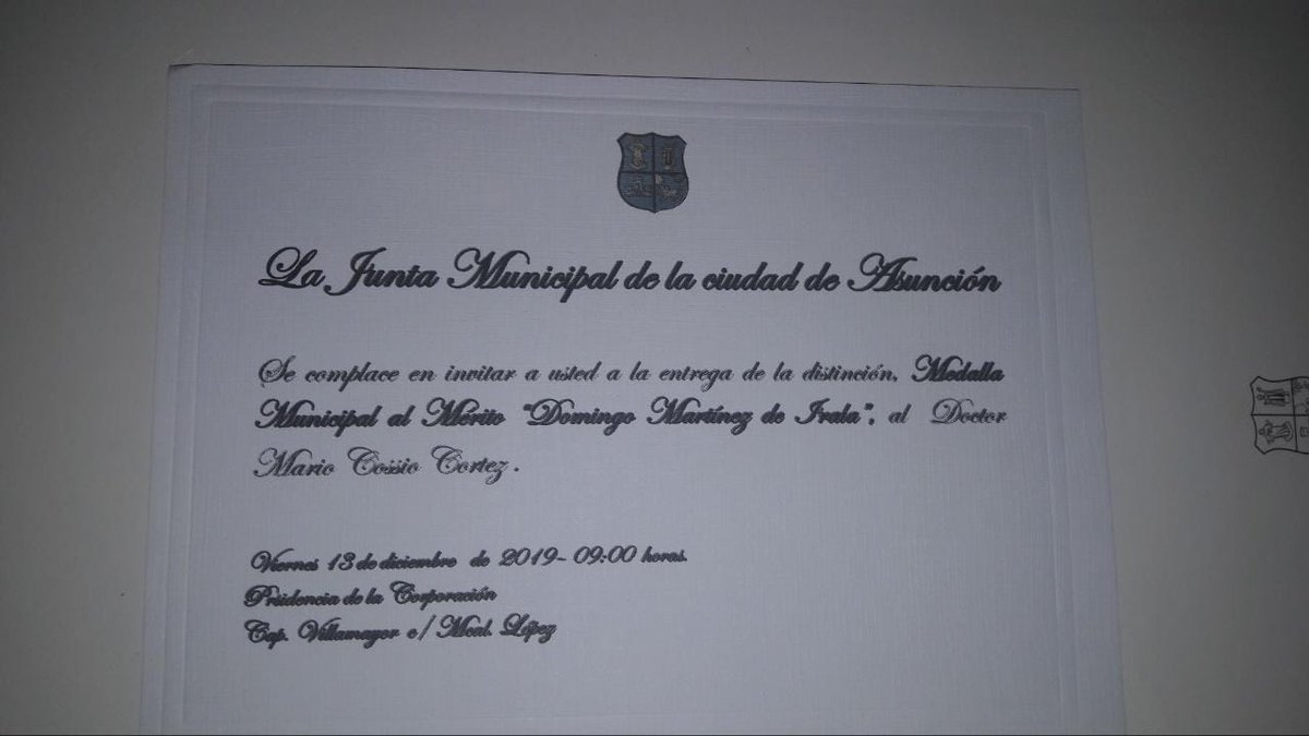 MarioCossioC's tweet photo. Paraguay, generoso de principio a fin!! 
A poco de retornar a Bolivia la Junta Municipal de Asuncion me honrrará con la Medalla al Mérito Domingo Martinez de Irala. Que honor el mio, gracias por tanta generosidad! @ErbolDigital @ejutv  @diarioeldeber @noticiasfides @pagina_siete https://t.co/OshrD7jSKi
