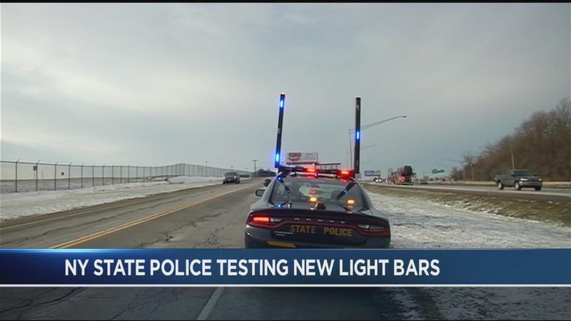 HIGHWAY SURVIVAL. New York State Police testing rising vertical light bars on cruisers. VIDEO:
whec.com/news/new-york-… @Respondersafety @USDOTFHWA @IAFC_SHS @TheSecretList @WhelenEng #whelen #hirisers #lightbar #police #fire #ems #rescue #sheriff #roadway #survival #moveover