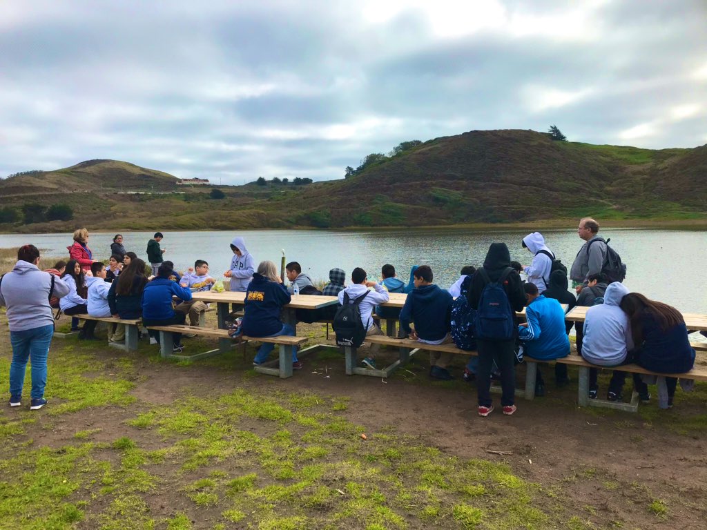 jasminemontgo's tweet photo. Lovely Monday @ the Marine Mammal Center. Science Department #ogmagic #OGMStrong @OakGroveMS https://t.co/EReRMDK75t