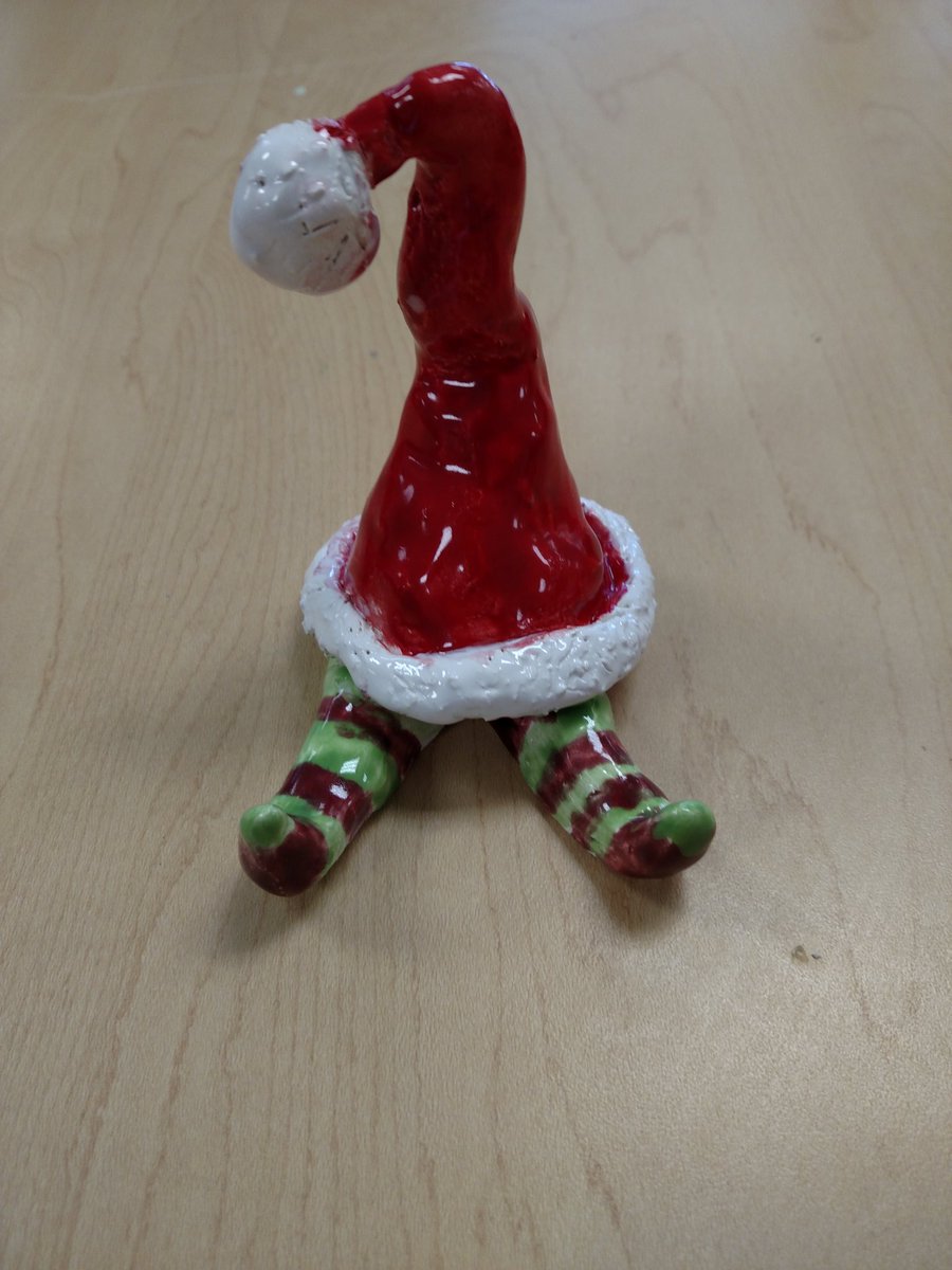 LaneBolyardART's tweet photo. Final CLAY Club today! Winter projects were so much fun! Silly elves, snowmen &amp; layered snowflakes! ⛄❄🎅❤ https://t.co/TwW7QAwI2N