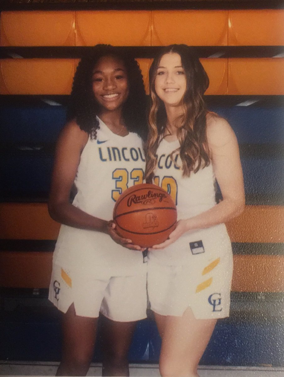 AuthorCelia's tweet photo. Love these two! They are having a pretty good sophomore year in High School! Can’t wait to get back to @AngelsBballClub! https://t.co/dosF8dCnaI
