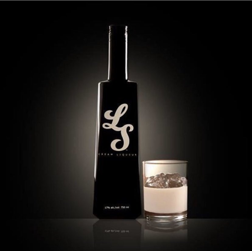 karabelallc's tweet photo. Congrats to Haitian couple @stevensjcharles and Myriam Jean-Baptist on their winning liquor @lscreamliqueur πππΉπ #HaΓ―ti #liquor #alcohol #cremas #kremas #ceozoe #ceozoes #winner #goldmedal #ceo #congrats #congratulations #entrepreneur #businessman #businesswoman #karabela https://t.co/3DgC6aBRHO