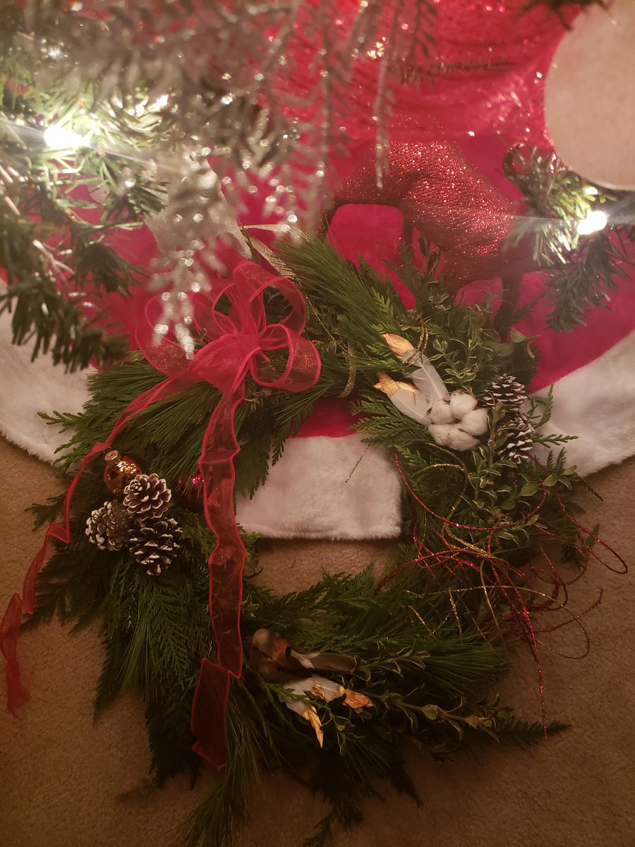 mercedesc240's tweet photo. #wreath workshop @ScrimsFlorist
Had so much fun! Amazing people! Definitely a must do! #ottawaflorist #MyOttawa #Ottawa613 #UpperElgin https://t.co/j8DS07PSVM