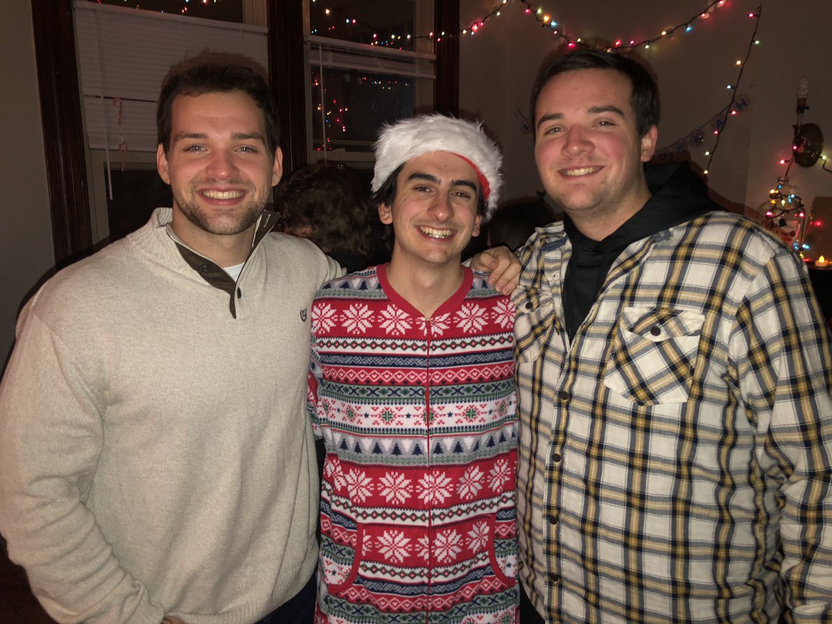 hbigham98's tweet photo. “Throw that on a Christmas Card, Bitch” https://t.co/vOnO2YWMYO