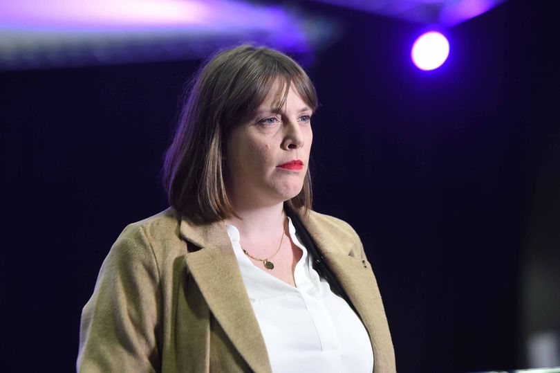 MirrorPolitics's tweet photo. Labour's Jess Phillips won't rule out running to replace Jeremy Corbyn
https://t.co/RM7w5wz8o4 https://t.co/ATm5GmgTOf