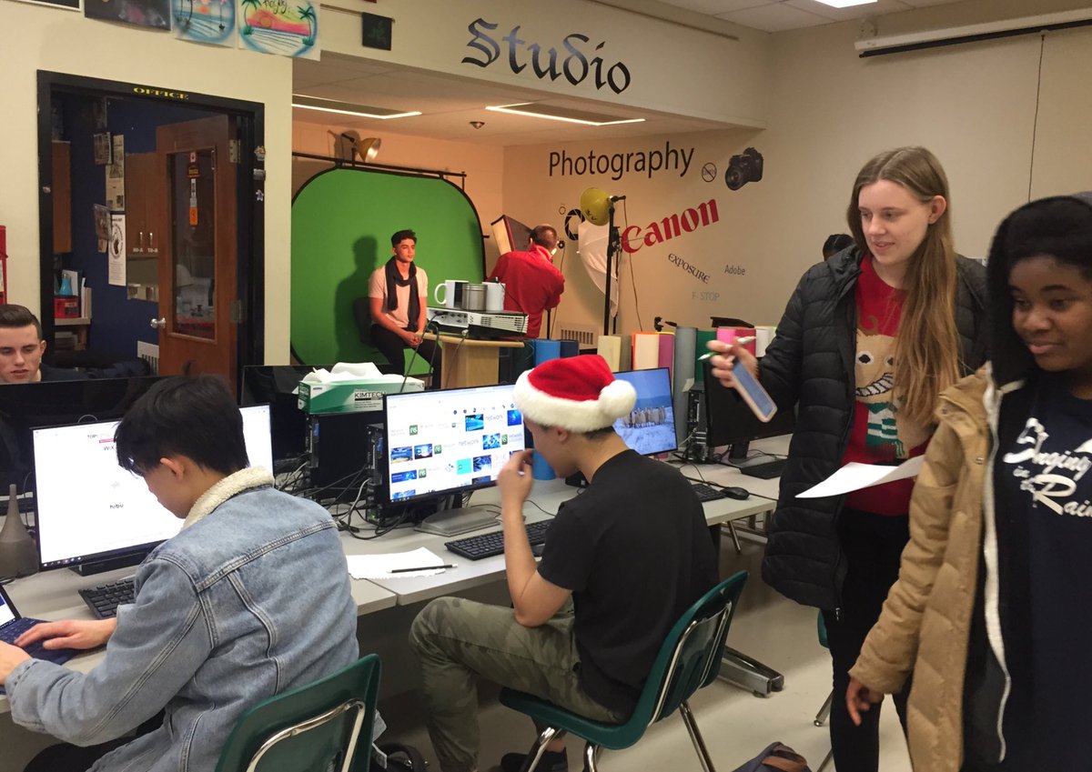 Brainstorming in full swing tonight as the production, tech and marketing teams keep moving their product idea forward for <a href="/JAManitoba/">JAManitoba</a> #companyprogram... stay tuned for a product launch near you soon! <a href="/nmcLRSD/">Nelson McIntyre</a> #entrepreneurs #learningbydoing