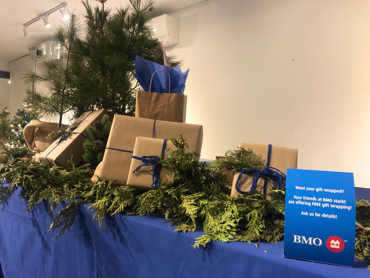 #BMOstackt has you covered for your holiday gift wrapping! 🙌 Come visit us at ⁦<a href="/stacktmarket/">stackt</a>⁩ Holiday Hills! #discoverwhatstacktcontains #boldygrowthegood ⁦<a href="/POliveiraRVP/">Paula Oliveira</a>⁩ ⁦<a href="/BMO/">BMO</a>⁩ #giftwrapping #holidayshopping #toronto