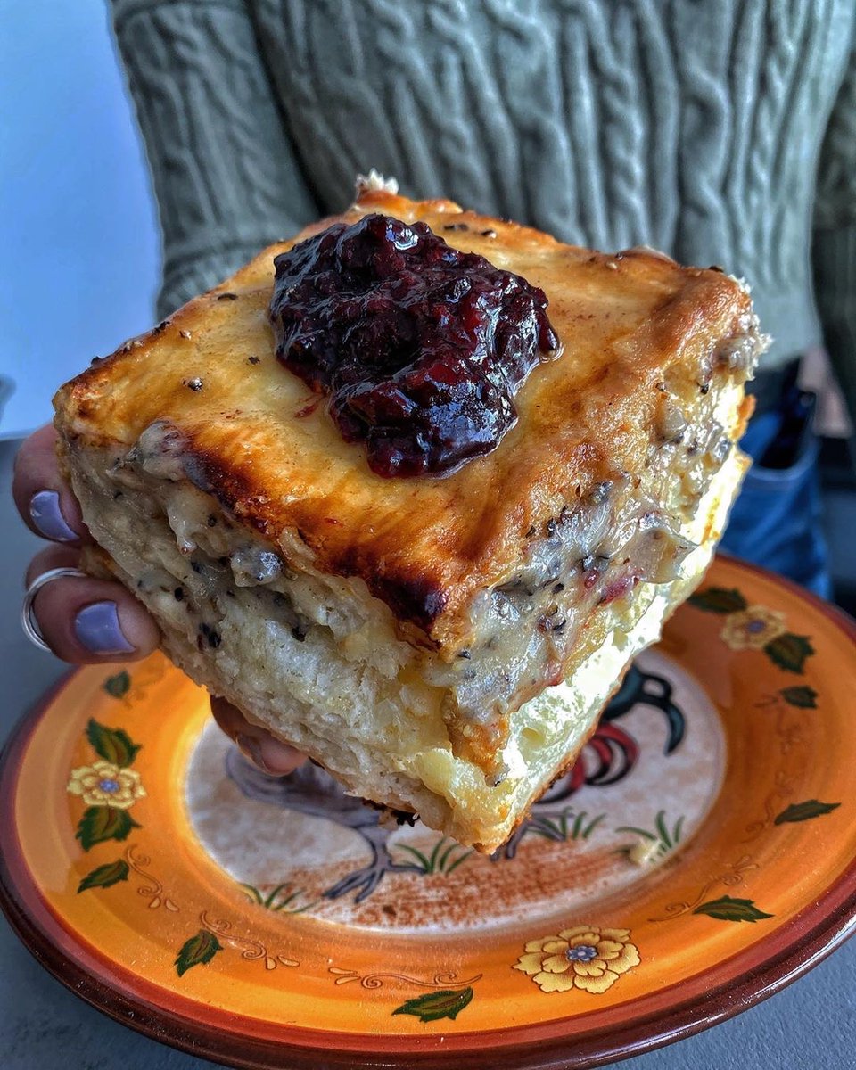 You gotta whisk it for the biscuit. {biscuit at <a href="/thebudlong/">The Budlong</a>} || 📷: The Budlong || #budlong #fabfoodchicago