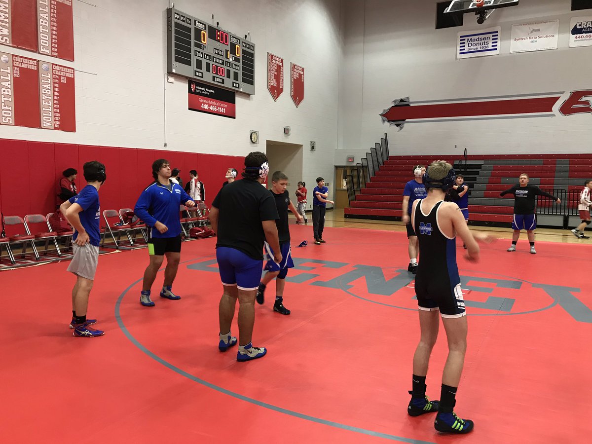 Atown_art21's tweet photo. We fell short tonight with a tough loss to Geneva. It’s a long season. We need to work to improve day by day and keep our heads positive. Stay hungry! Great job to our youth team and a big thanks to everyone who came out to support our program! #WeAreMadisonBlue  #howyourespond https://t.co/6HxEY0uMdh