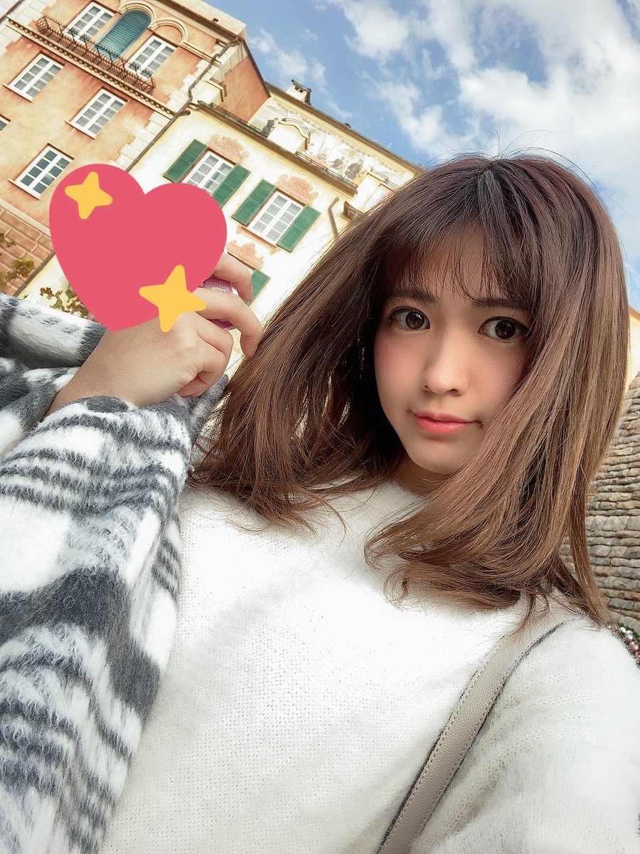 相田 美優 来年こそお正月ディズニーで 晴れ着のミッキー様に会いに行きたいんだけど 例年5日までの混雑ってどんな感じなのかなあ 誰か行ったことある 今年は曜日の並びがいいから更に混んじゃう ディズニー好きと繋がりたい お正月