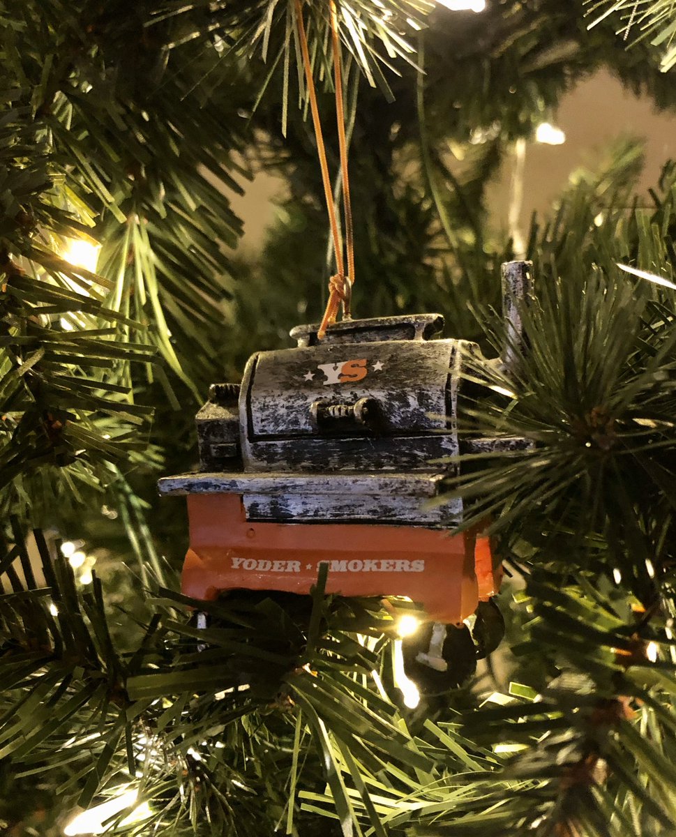 thatlumberguy's tweet image. Loving the tree this year thanks to friends @yodersmokers and @smokerbroker .Merry Christmas everyone!
.
.
#bbq #yodersmokers #yodernation #smokerbroker #whyiyoder #lovemyyoder #christmas #christmastree #christmasornaments #hohoho