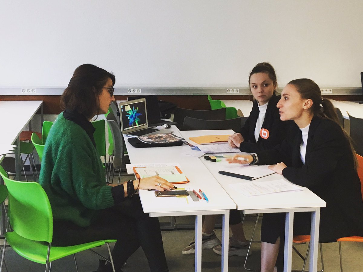 IFAGLYON's tweet photo. ▶️ Dernier examen aujourd’hui pour nos Bachelor 1. Soutenance Technique de vente. Bon courage à eux 💪🏻💪🏻#ifaglyon #B1 https://t.co/MlnZXJDh4q