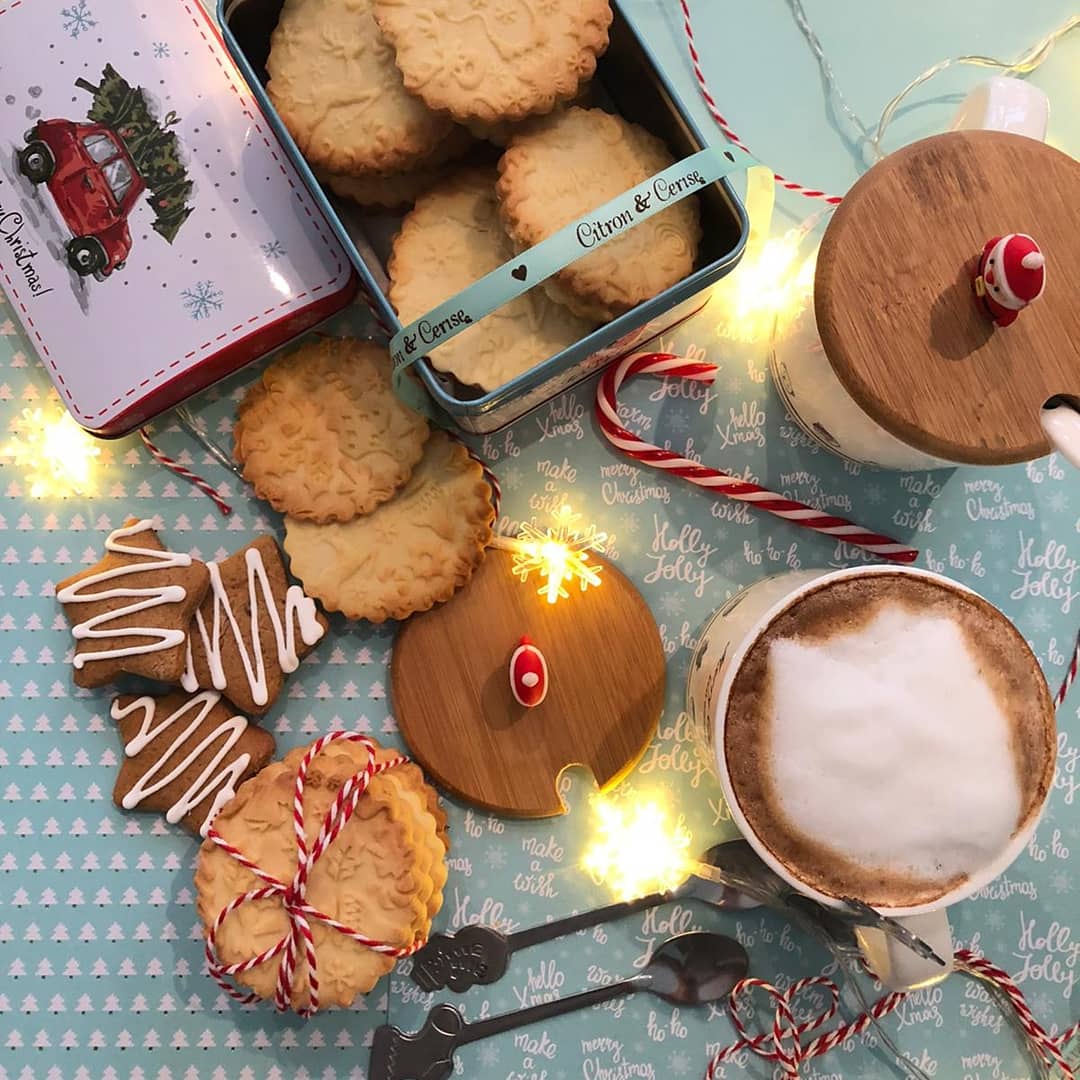 CitronetCerise's tweet photo. Noël n'est pas une saison, c'est un sentiment 🎅🏼
#Châtellerault 
#citronetcerise https://t.co/U3Vy9CaTJh