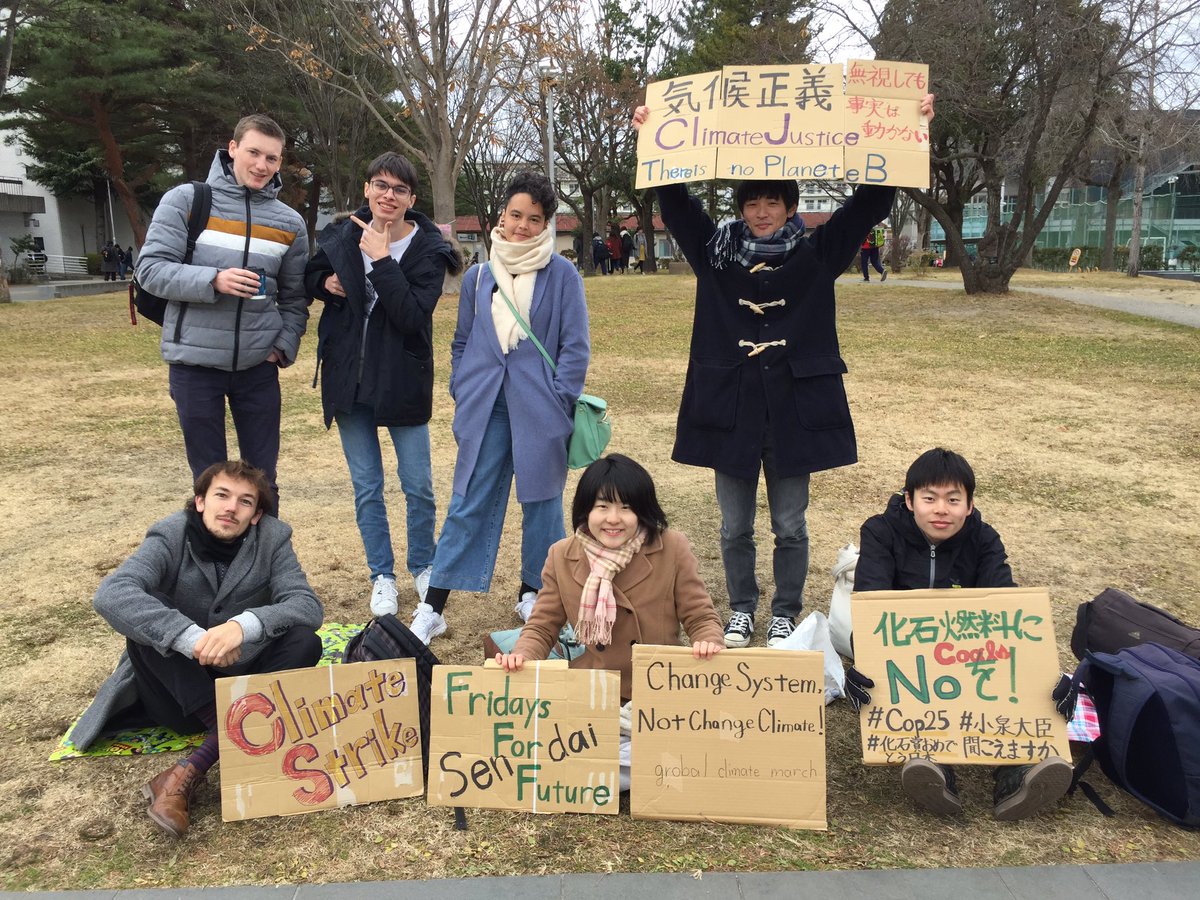fff_nasu's tweet image. Week 9. We go on #ClimateStrike at Tohoku University in Japan 🇯🇵. Japanese government got the fossil award again. Don’t ignore our voices. Don’t destroy our future and many lives. We demand #ClimateJustice . @GretaThunberg @Fridays4future  #FridaysForFuture #COP25 #schoolstrike