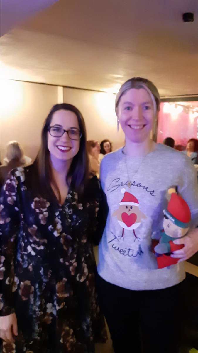 mcr_conf's tweet photo. #eddietheelf had a great night enjoying festive frivolities with the @marketing_mcr team Christmas drinks. Recognising great wins (& #christmasjumpers) in 2019 @Hatch_MCR (#forthecurious) - supporting #localbusinesses in Manchester (& #radevent of course!)
#RHGSelfiechallenge https://t.co/5QnAfMwE3T